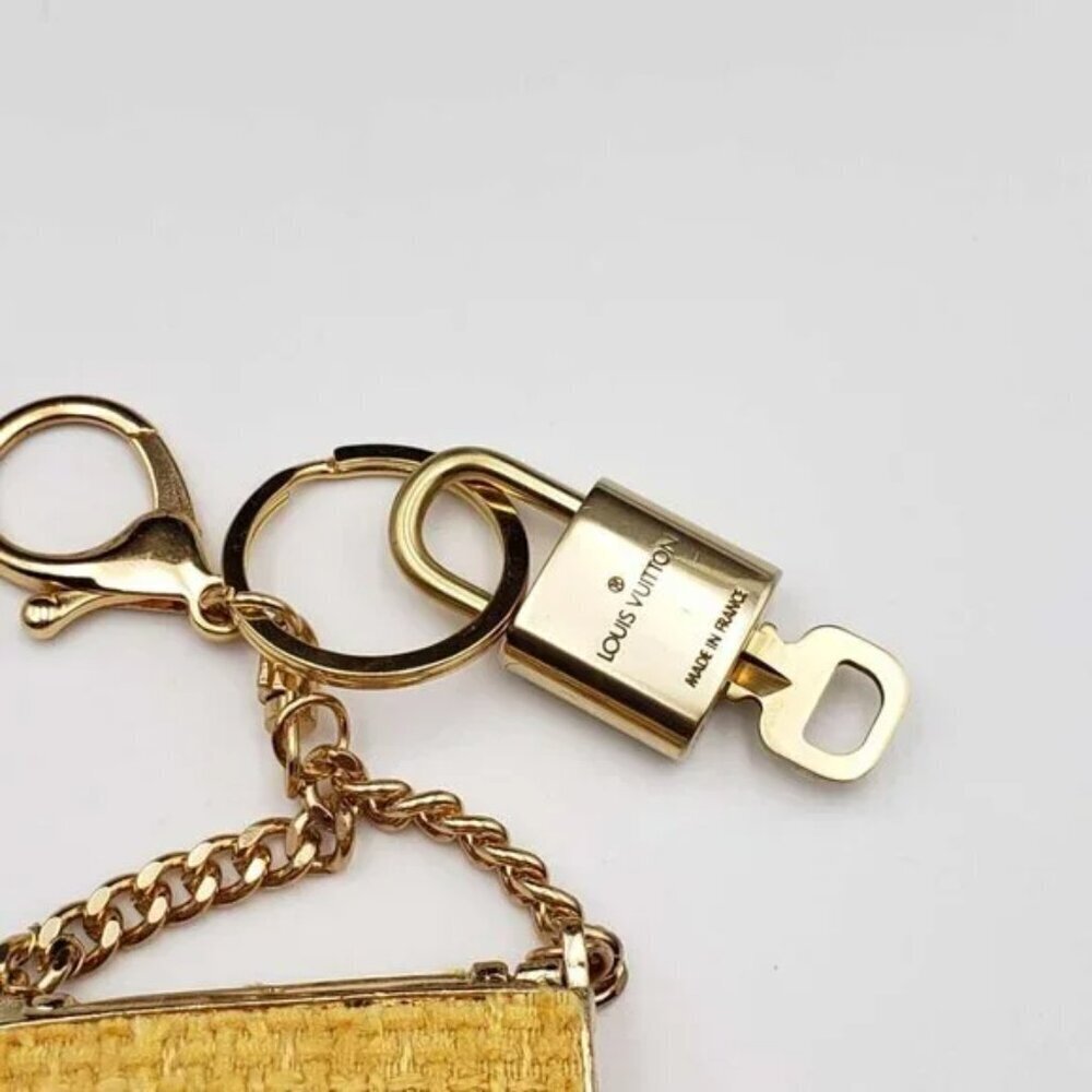 Louis Vuitton Gold Lock 🔒 Authentic LV Key + Unbranded Tweed Bag Charm - Picture 5 of 7